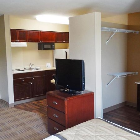 Extended Stay America Suites - Detroit - Auburn Hills - Featherstone Rd Zewnętrze zdjęcie