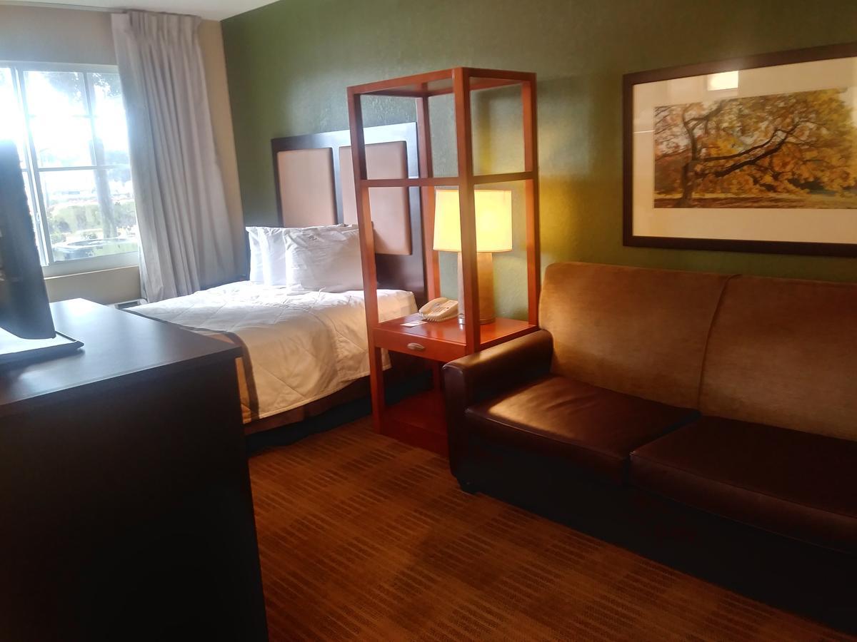 Extended Stay America Suites - Detroit - Auburn Hills - Featherstone Rd Zewnętrze zdjęcie