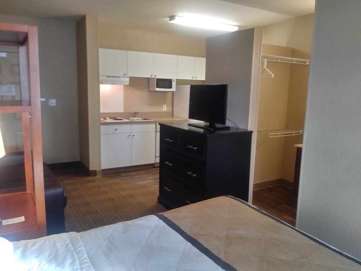 Extended Stay America Suites - Detroit - Auburn Hills - Featherstone Rd Zewnętrze zdjęcie